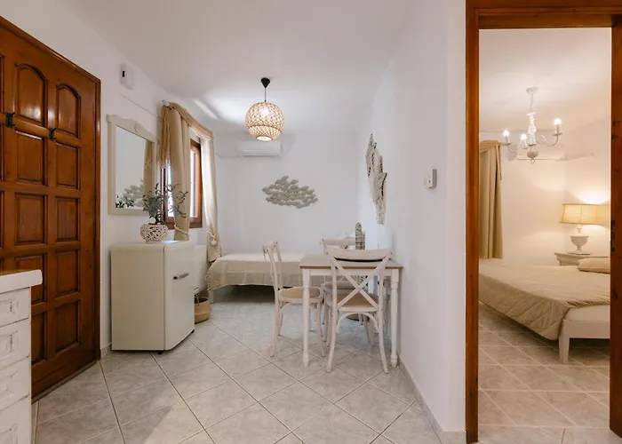 Апартаменты Naxian Harmony Town *